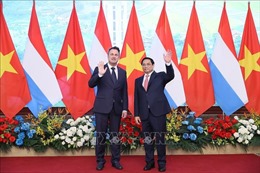 Thủ tướng Luxembourg Xavier Bettel kết thúc chuyến thăm chính thức Việt Nam