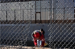 Tổng thống Mexico và Mỹ điện đàm về vấn đề người di cư
