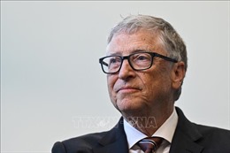 Tỷ phú Bill Gates dự báo AI sẽ &#39;khai tử&#39; các nền tảng mua sắm và tìm kiếm trực tuyến