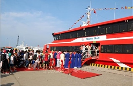 Bình Thuận đưa vào khai thác tàu cao tốc hai thân lớn