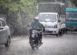 Cảnh báo mưa dông trên địa bàn Hà Nội và lũ quét, sạt lở đất tại 5 tỉnh phía Bắc