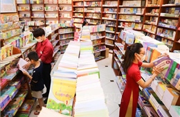 Nhà xuất bản Giáo dục Việt Nam phản hồi về giá sách giáo khoa năm học mới
