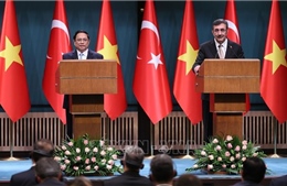 Thủ tướng Phạm Minh Chính và Phó Tổng thống Thổ Nhĩ Kỳ Cevdet Yilmaz chủ trì họp báo chung