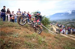 Hơn 70 vận động viên tranh tài tại Giải đua mô tô địa hình tỉnh Lai Châu lần thứ I