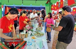 Đại sứ quán Việt Nam tham gia Hội chợ từ thiện quốc tế tại Sri Lanka