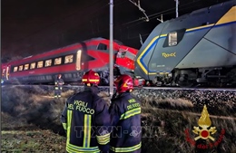 Nhiều người bị thương trong vụ va chạm giữa hai tàu hỏa ở Italy