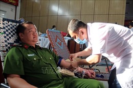 Khoảng 600 người tham gia hiến máu tình nguyện tại Kiên Giang
