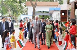 Chủ tịch Quốc hội Bulgaria thăm Trường Mầm non chất lượng cao Việt - Bun