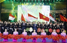 Chủ tịch nước Võ Văn Thưởng và Tổng thống Indonesia tham dự chương trình biểu diễn võ thuật
