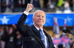 Tổng thống J.Biden chính thức &#39;trao ngọn đuốc&#39; cho cấp phó K.Harris