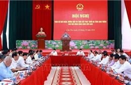 Thủ tướng chủ trì Hội nghị tháo gỡ khó khăn, thúc đẩy phát triển hạ tầng Đồng bằng sông Cửu Long