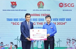 Trao 1,7 tỷ đồng tiếp sức học sinh, sinh viên có hoàn cảnh khó khăn