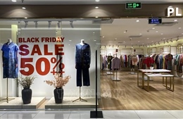 Black Friday hạ giá tới 80% nhưng khách mua vẫn dè dặt