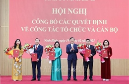 Ninh Bình, Bến Tre công bố các quyết định về tổ chức, cán bộ