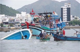 Chìm tàu cá ở Nha Trang làm một người tử vong, một người mất tích