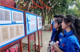 Triệu trái tim tưởng nhớ Bác, hướng về ngày thống nhất