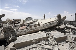 Mỹ không kích các mục tiêu của Houthi