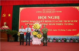 Công bố Quyết định thăng cấp bậc hàm Thiếu tướng cho Giám đốc Công an tỉnh Tây Ninh