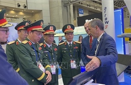 Nhiều công nghệ mới được giới thiệu tại Triển lãm Quốc phòng và An ninh Nhật Bản 2025