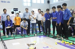 Khánh Hòa lần đầu tổ chức cuộc thi Robocon cho học sinh, sinh viên