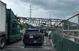 Hàng loạt tai nạn xảy ra trong cơn mưa dông tại TP. Hồ Chí Minh