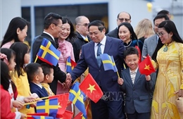 Thủ tướng Phạm Minh Chính tới Stockholm, bắt đầu thăm chính thức Thụy Điển