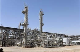 Lo ngại phong tỏa Eo biển Hormuz đẩy giá dầu tăng