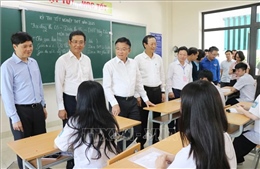 Phó Thủ tướng Chính phủ Lê Thành Long động viên các thí sinh tự tin, chuẩn bị tốt tâm thế 