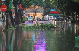 Người dân Thủ đô nâng cao cảnh giác, sẵn sàng ứng phó với bão số 3 
