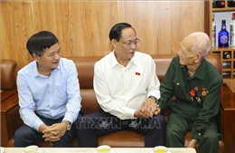 Việc thực hiện chính sách với người có công phải đầy đủ, kịp thời