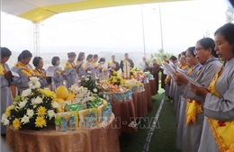 Tình hữu nghị Việt - Lào trong đêm tri ân các anh hùng, liệt sĩ tại Xiengkhouang