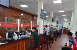 Hỗ trợ cán bộ, người lao động 24 tháng khi thay đổi nơi làm việc 