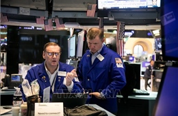 Chứng khoán Mỹ lập kỷ lục mới nhờ GDP tăng mạnh và kỳ vọng Fed hạ lãi suất