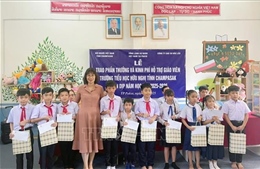 Nơi ươm mầm tình yêu tiếng Việt tại Lào