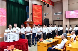 Tiếp sức người dân vùng lũ vượt qua khó khăn
