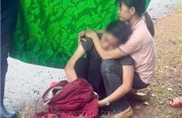 Tìm thấy người phụ nữ đi lạc trong rừng ở vùng biên giới Lâm Đồng