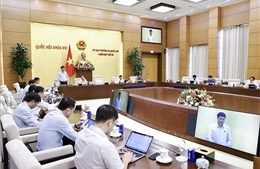 Ủy ban Thường vụ Quốc hội thông qua Nghị quyết điều chỉnh mức giảm trừ gia cảnh