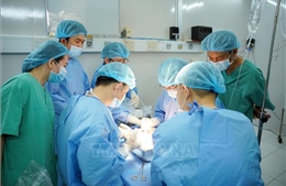 Ghép tạng của một phụ nữ bị chết não do tai nạn giao thông để cứu 5 bệnh nhân