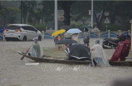 Huế và Đà Nẵng chủ động ứng phó với lũ đặc biệt lớn, lũ khẩn
