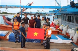 Trên 3.000 ngư dân, hàng trăm tàu cá được hướng dẫn trú bão số 13 tại Trường Sa