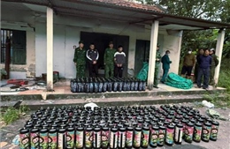 Bắt giữ nhóm đối tượng buôn bán, vận chuyển khí cười với số lượng lớn