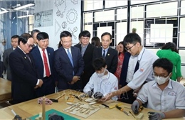 Phó Thủ tướng Lê Thành Long: Tạo điều kiện học sinh được học trong môi trường tốt nhất