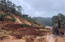 Khẩn trương ứng phó với nhiều khu vực có nguy cơ sạt lở cao