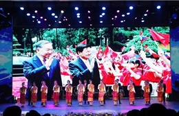 Văn hóa nghệ thuật ngợi ca quan hệ đặc biệt Việt Nam - Lào, mừng 50 năm Quốc khánh Lào