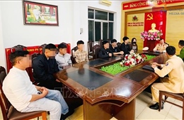 Xử lý nghiêm nhóm thanh thiếu niên &#39;bốc đầu&#39; xe mô tô và livestream trên mạng xã hội