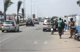 Đảo chính tại Benin: Chính phủ tiến hành họp khẩn