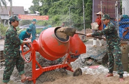 Đảm bảo nguồn vật liệu sửa chữa nhà cho người dân vùng lũ