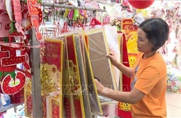 Lịch Tết 2026: Nhu cầu biếu tặng và trang trí đẩy sức mua tăng nhẹ