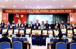 Chăm lo Tết cho gia đình chính sách, người có công và công nhân