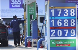 Giá dầu giảm khi lo ngại về xung đột ở Trung Đông hạ nhiệt